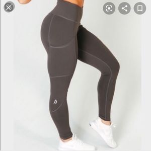 P'tula Sami's ORIGINAL leggings in Charcoal Grey